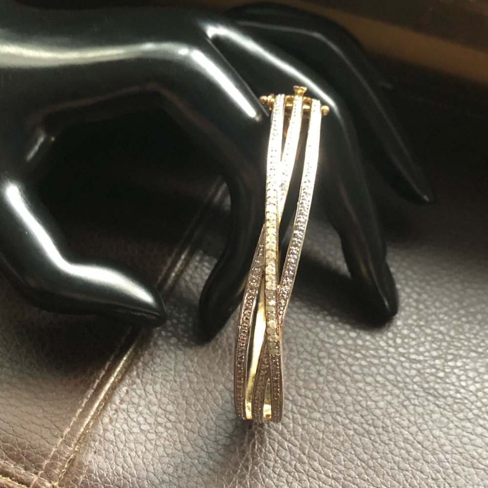 Vintage rough crystal gold plated hinged bangle bracelet